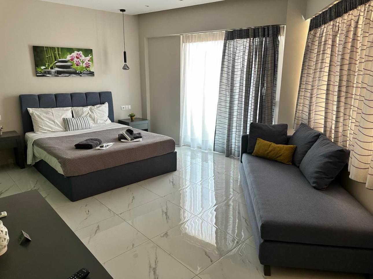 Dafni Luxury Suites Атина Екстериор снимка